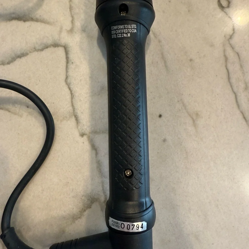 NUME curling wand